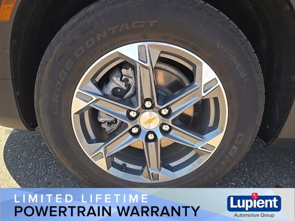 Used 2025 Chevrolet Blazer LT image 17