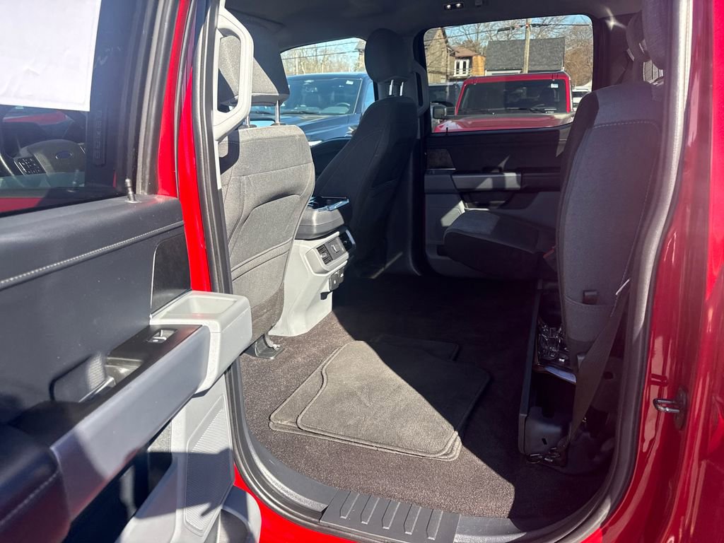 Used 2021 Ford F150 XLT w/ Equipment Group 302A High image 23