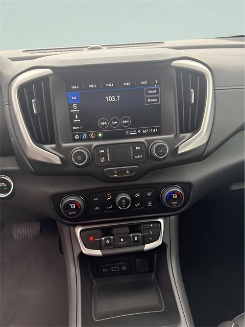 Used 2024 GMC Terrain SLT image 18