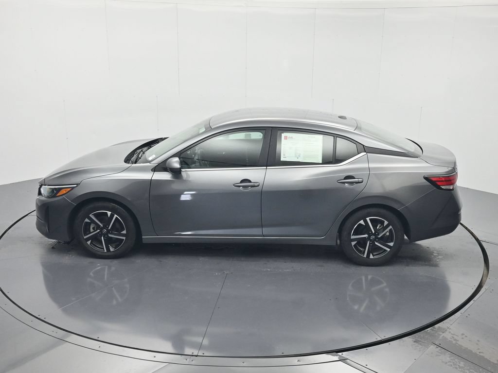 Used 2024 Nissan Sentra SV FWD image 35