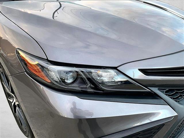 Used 2021 Toyota Camry SE w/ Convenience Package image 30
