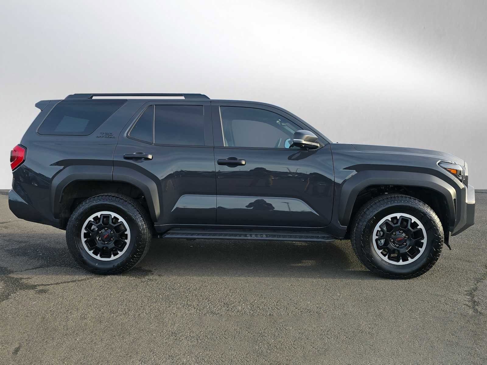 Certified 2025 Toyota 4Runner TRD Off-Road Premium image 2