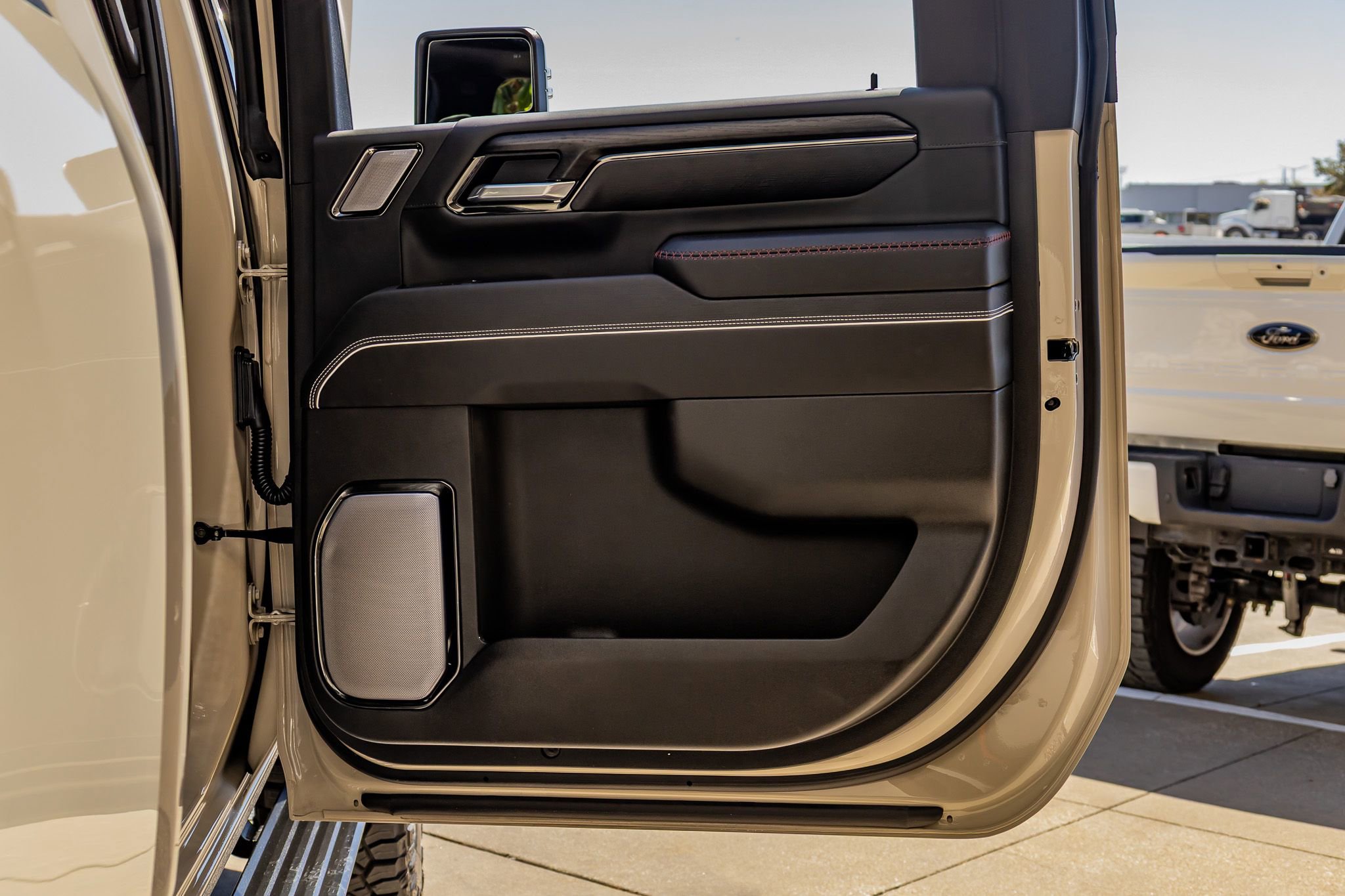 Used 2026 GMC Sierra 2500 AT4X image 38