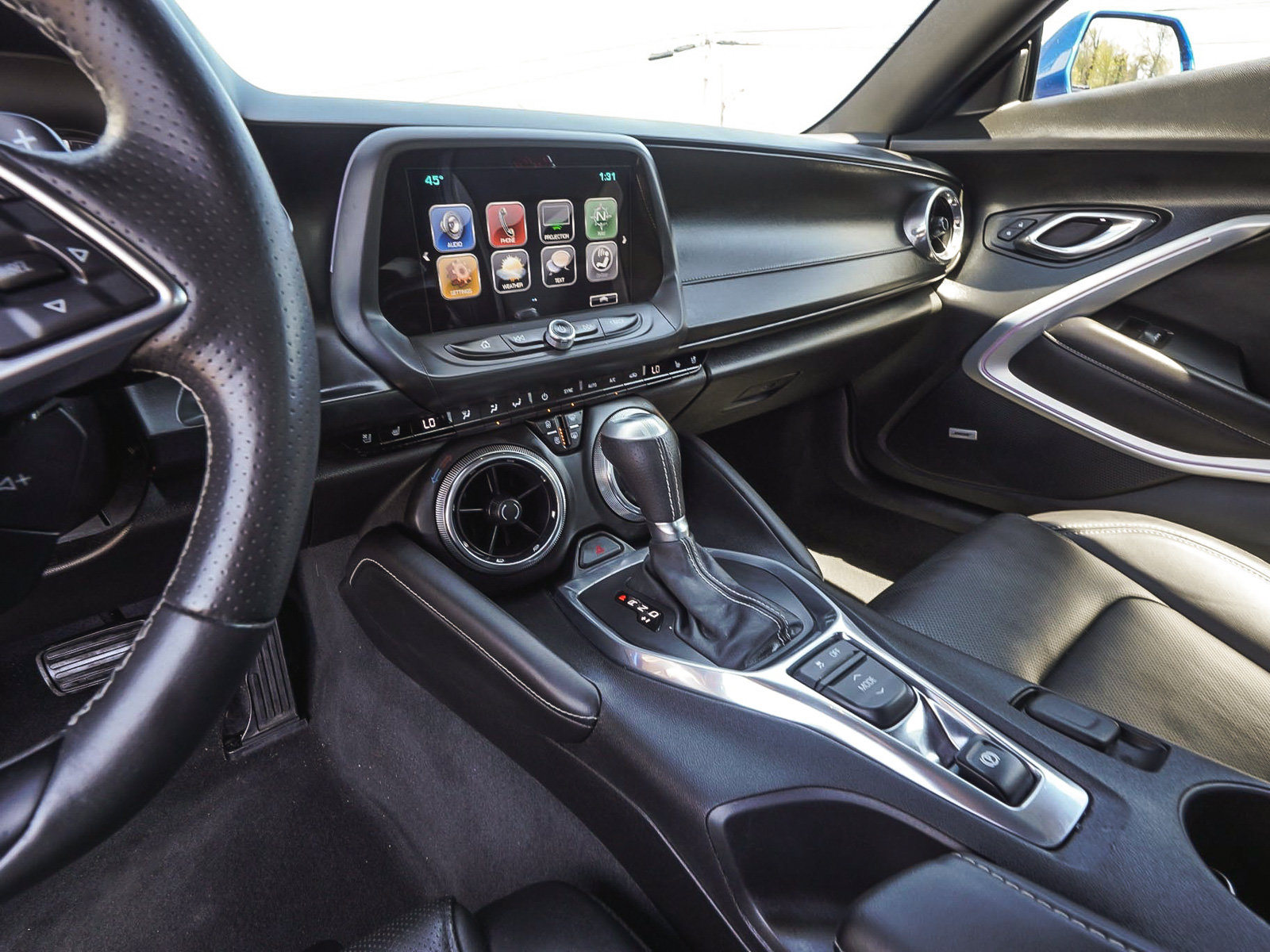 Used 2018 Chevrolet Camaro SS RWD image 38