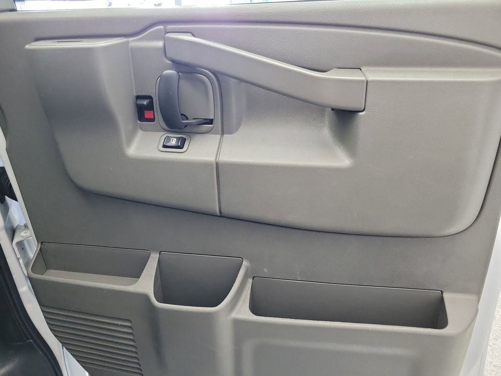 Certified 2024 GMC Savana 2500 Work Van w/ Driver Convenience Package image 16