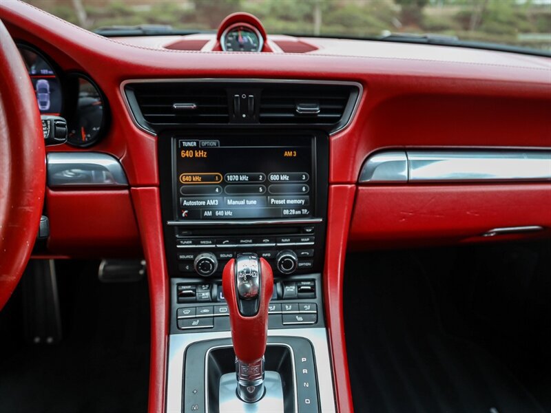 Used 2014 Porsche 911 Carrera S RWD image 28