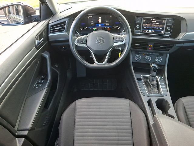 Used 2024 Volkswagen Jetta S FWD image 11