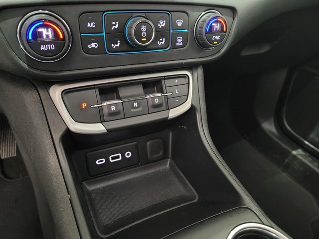 Used 2023 GMC Terrain SLE image 33