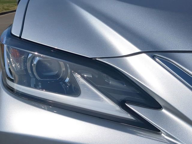 Used 2024 Lexus ES 350 w/ Premium Package image 9