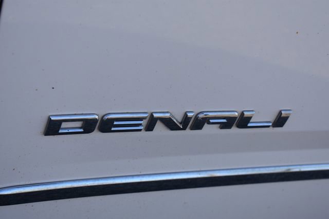 Used 2017 GMC Yukon Denali w/ Open Road Package AWD/4WD image 15