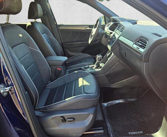 Used 2024 Volkswagen Tiguan SEL R-Line image 21