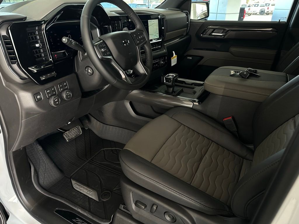 New 2026 Chevrolet Silverado 1500 ZR2 image 9