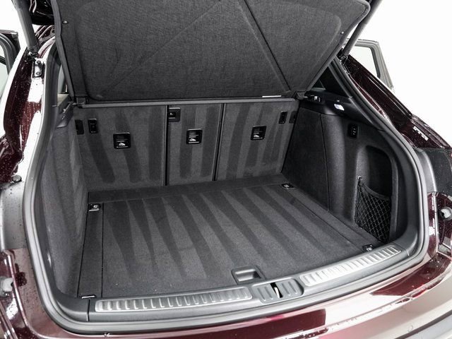 Certified 2023 Porsche Macan Turbo image 28