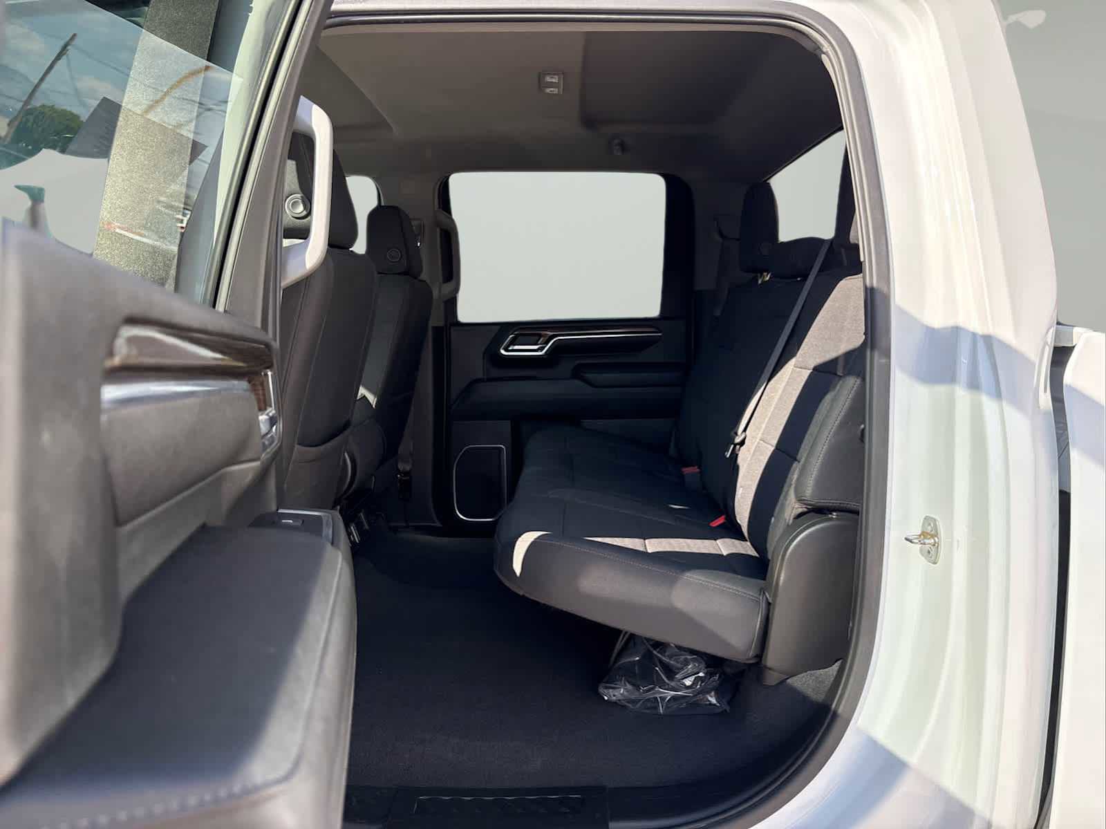 Used 2024 Chevrolet Silverado 2500 LT image 13