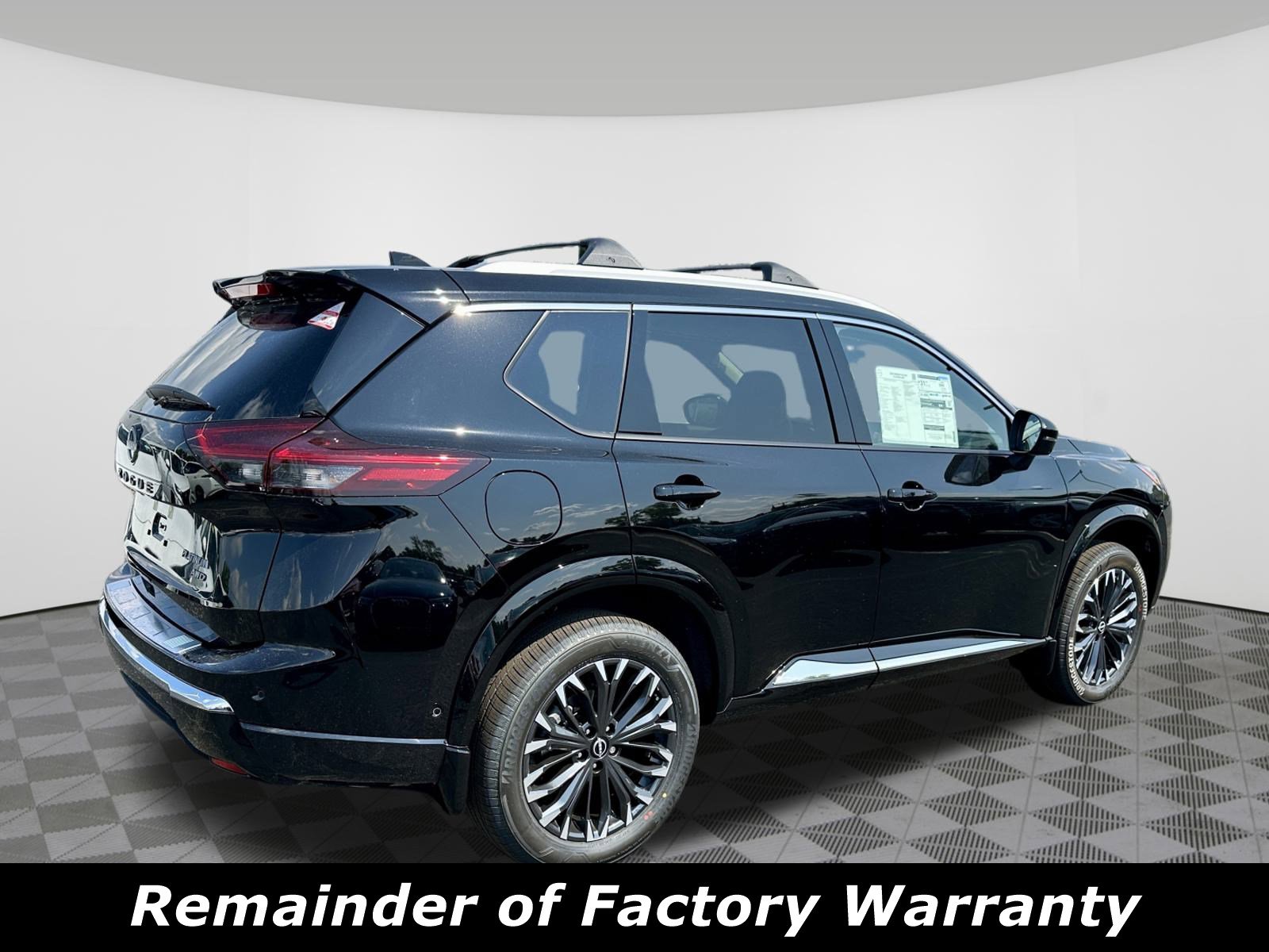 New 2026 Nissan Rogue Platinum image 3