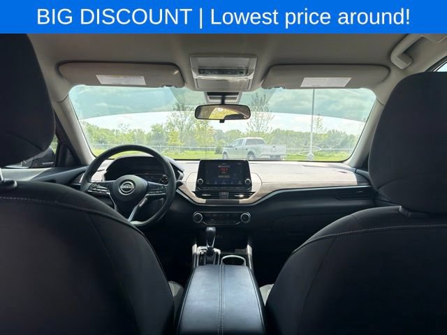 Used 2024 Nissan Altima 2.5 SV FWD image 17