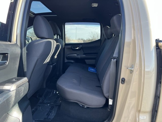 Used 2017 Toyota Tacoma TRD Sport image 24