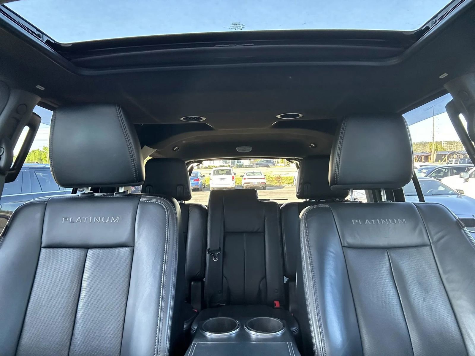 Used 2017 Ford Expedition Platinum AWD/4WD image 16