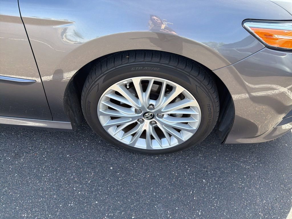 Used 2019 Toyota Camry XLE w/ Driver Assist Package FWD image 9
