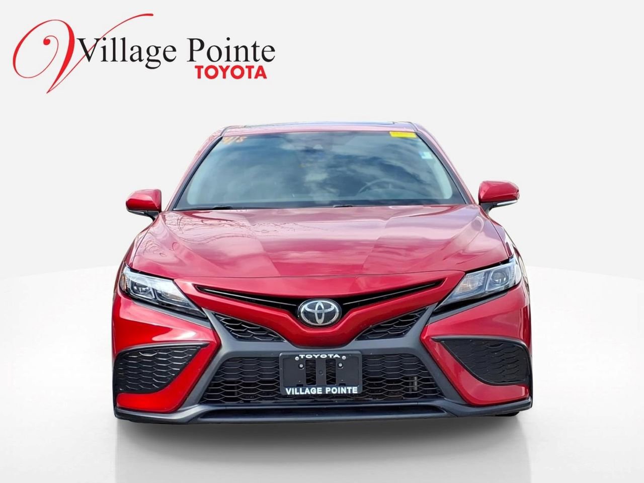 Used 2023 Toyota Camry SE w/ Convenience Package image 2