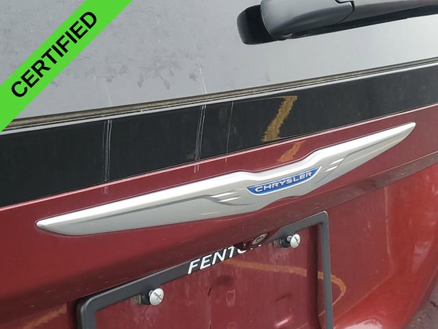 Used 2018 Chrysler Pacifica Touring-L Plus image 30