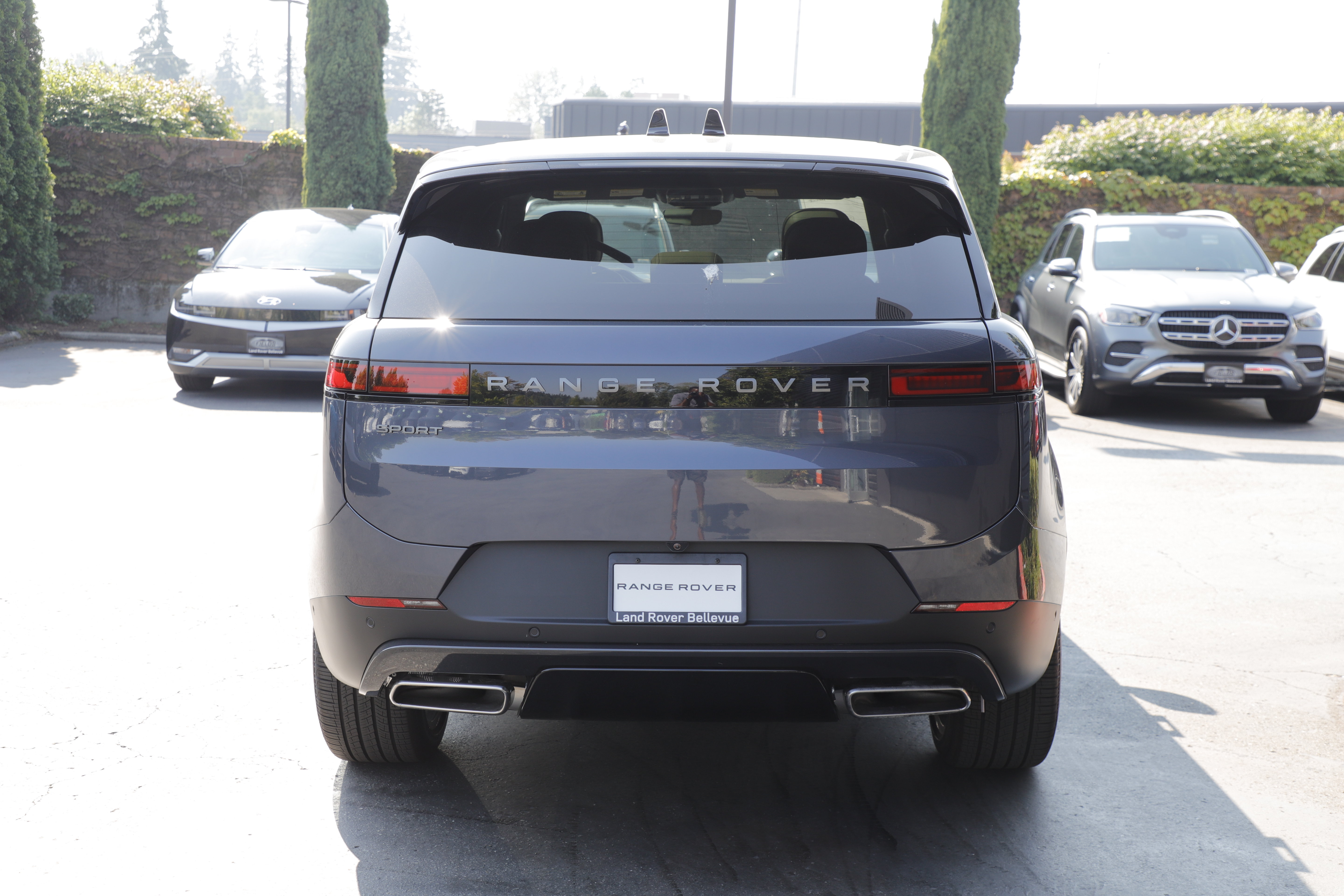 New 2025 Land Rover Range Rover Sport SE AWD/4WD image 5