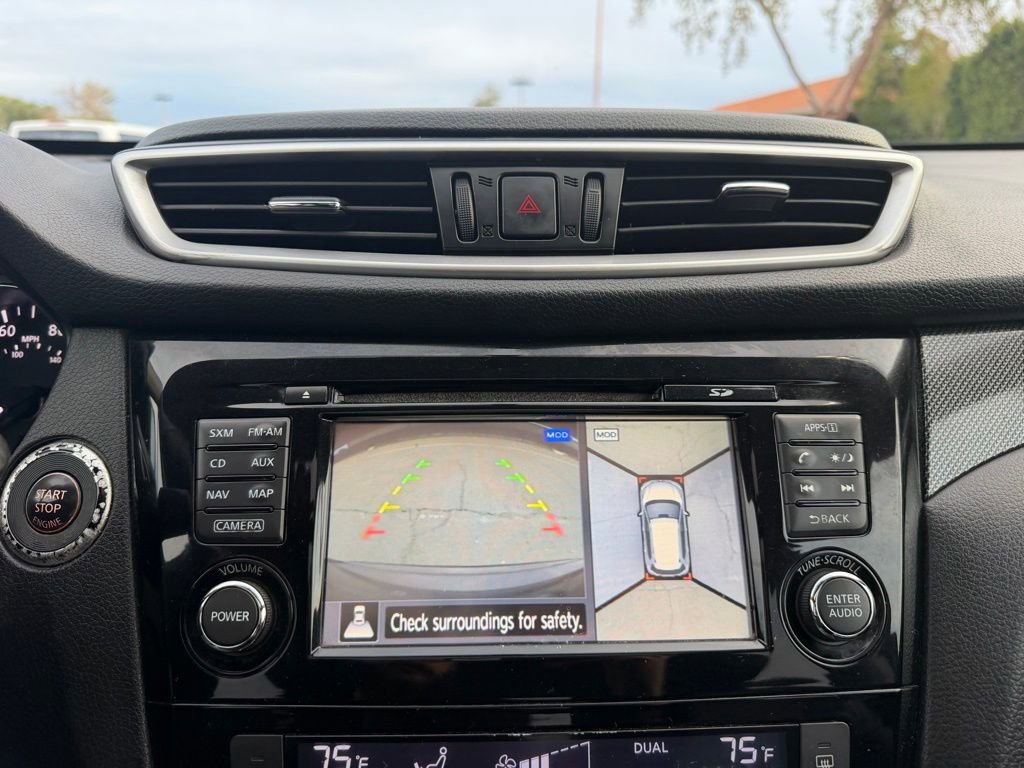 Used 2015 Nissan Rogue SL w/ SL Premium Package image 35