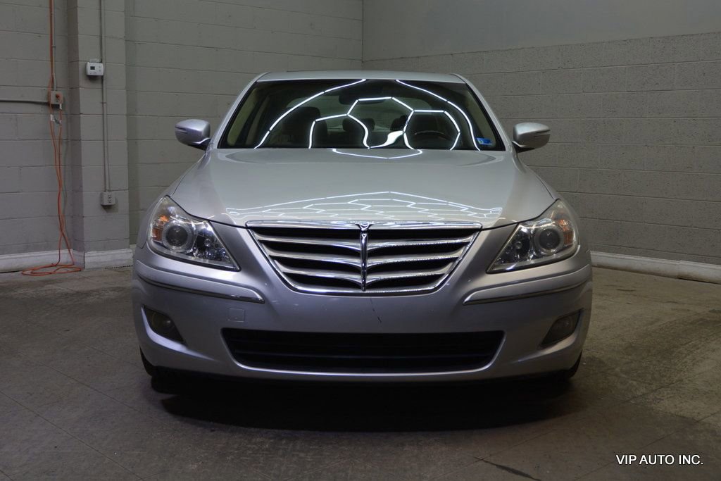 Used 2010 Hyundai Genesis 4.6 RWD image 33