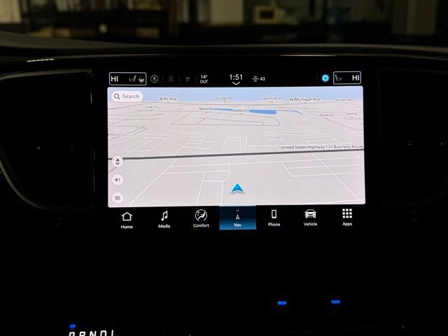 Certified 2025 Chrysler Pacifica Limited image 42