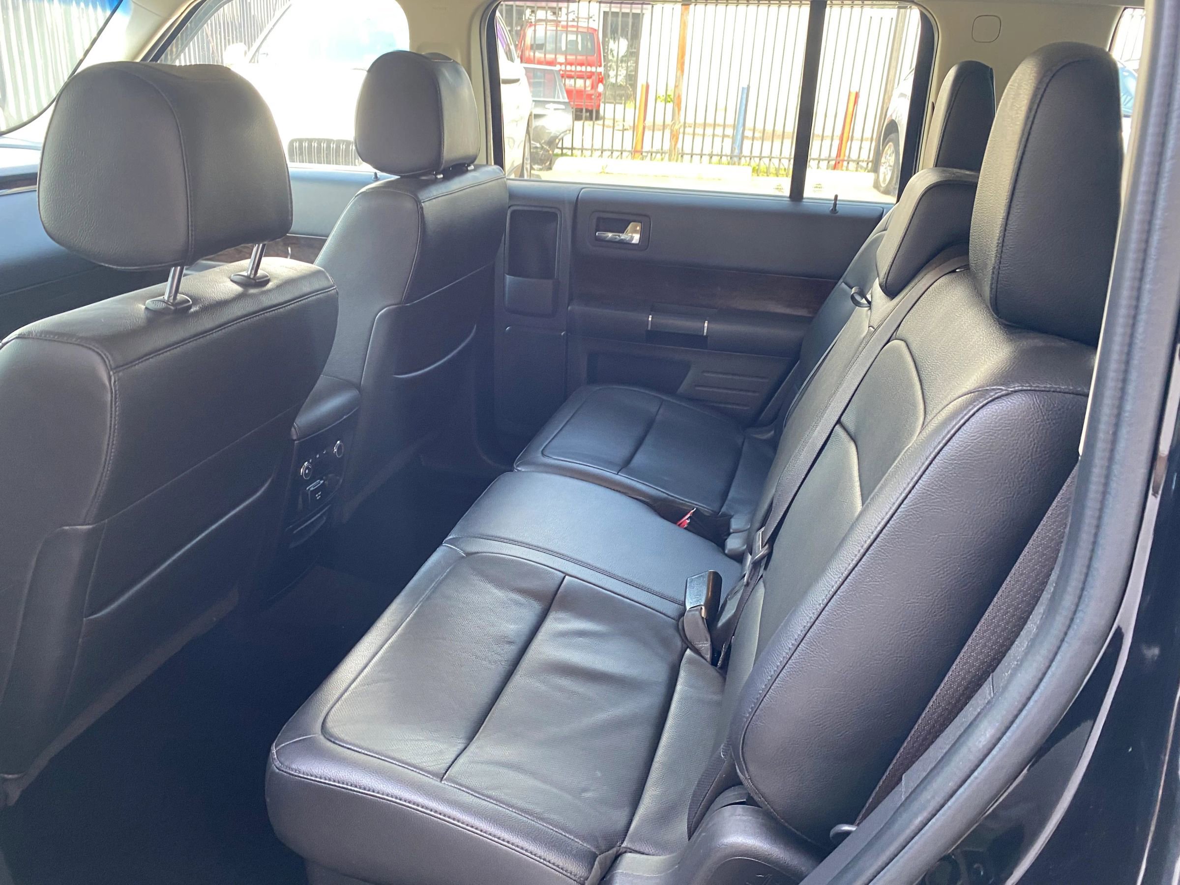 Used 2019 Ford Flex Limited image 9