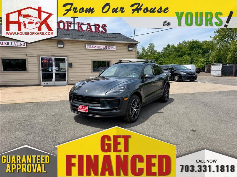 Used 2025 Porsche Macan Turbo AWD/4WD image 1