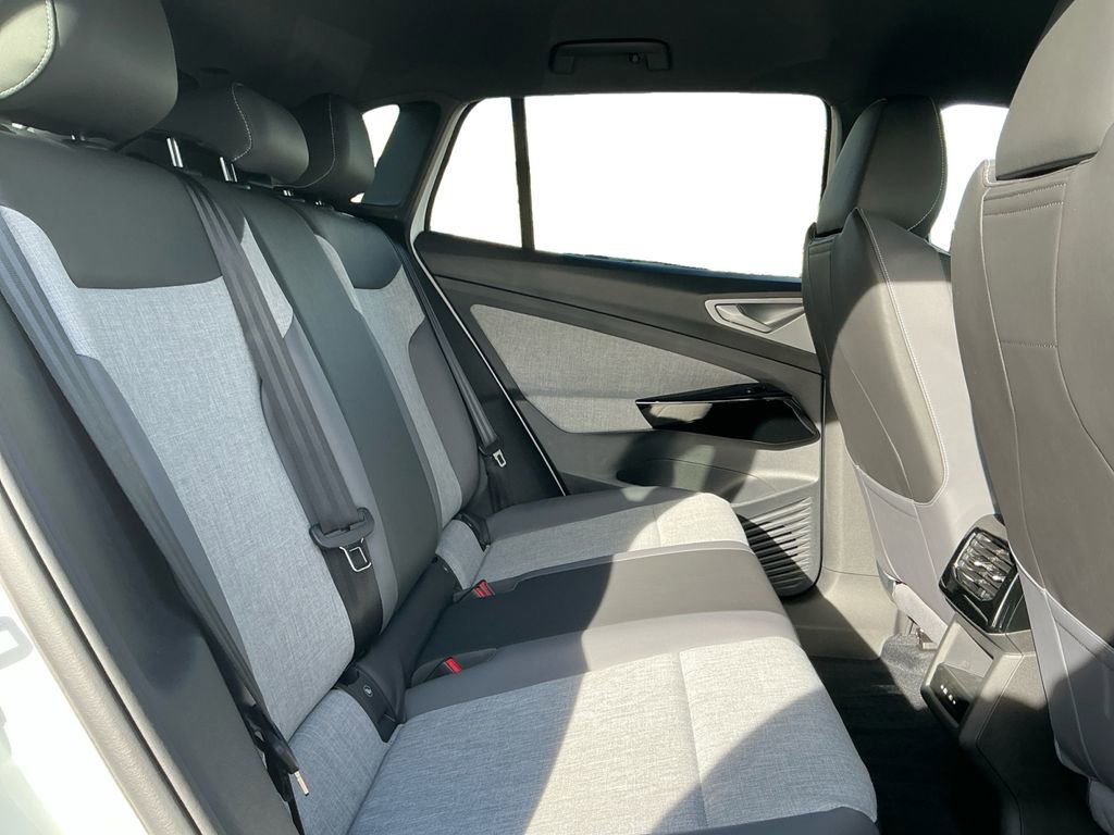 New 2026 Volkswagen ID.4 Pro image 18