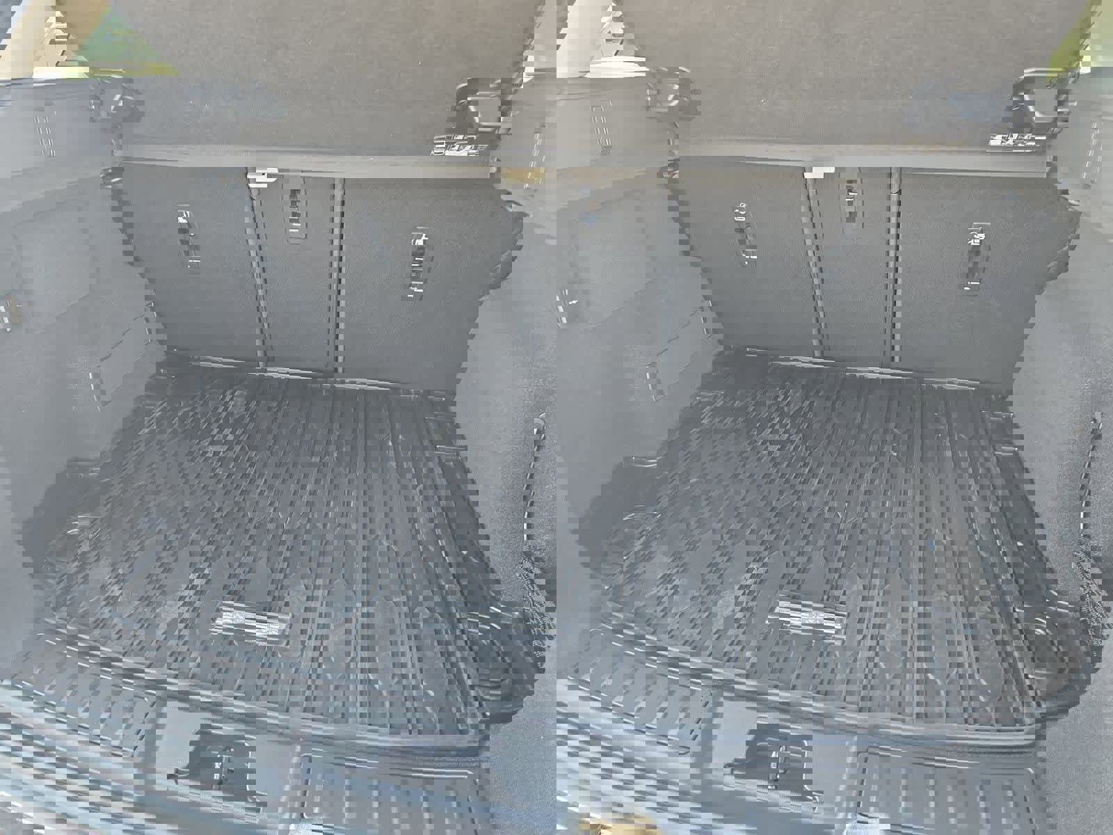 Used 2025 Land Rover Range Rover Evoque S image 35