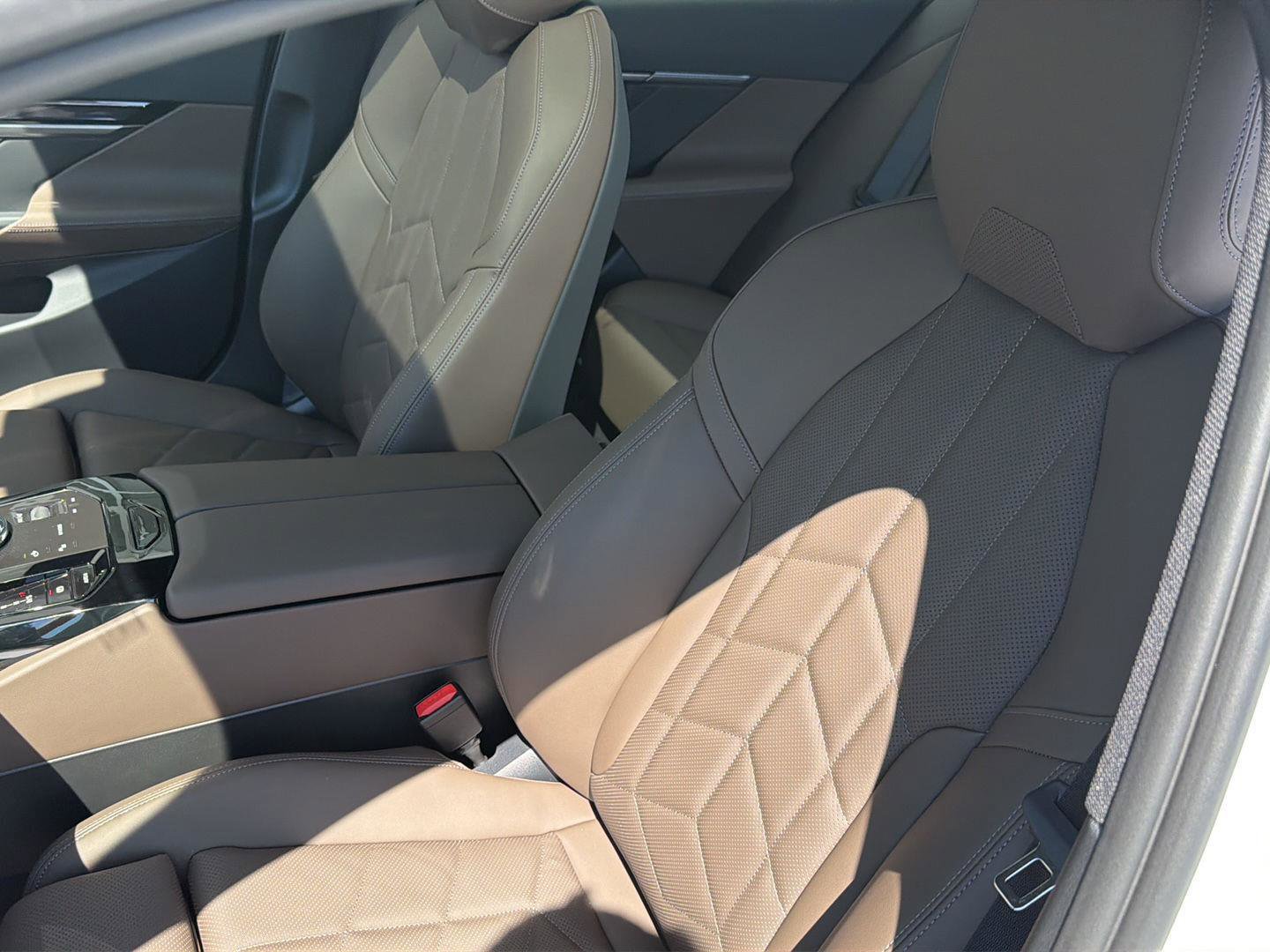 New 2027 BMW 530i RWD image 28