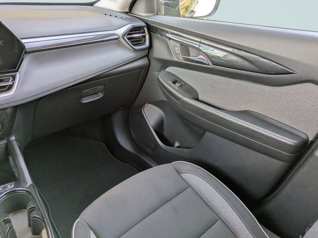 Used 2025 Chevrolet TrailBlazer LT image 17