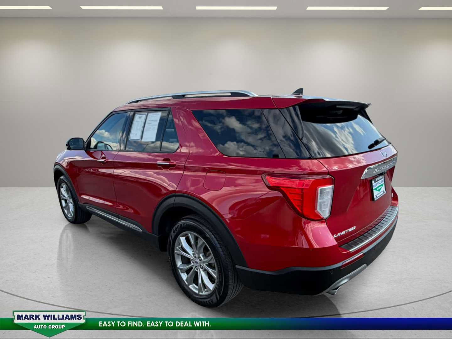 Used 2021 Ford Explorer Limited w/ Equipment Group 301A AWD/4WD image 18