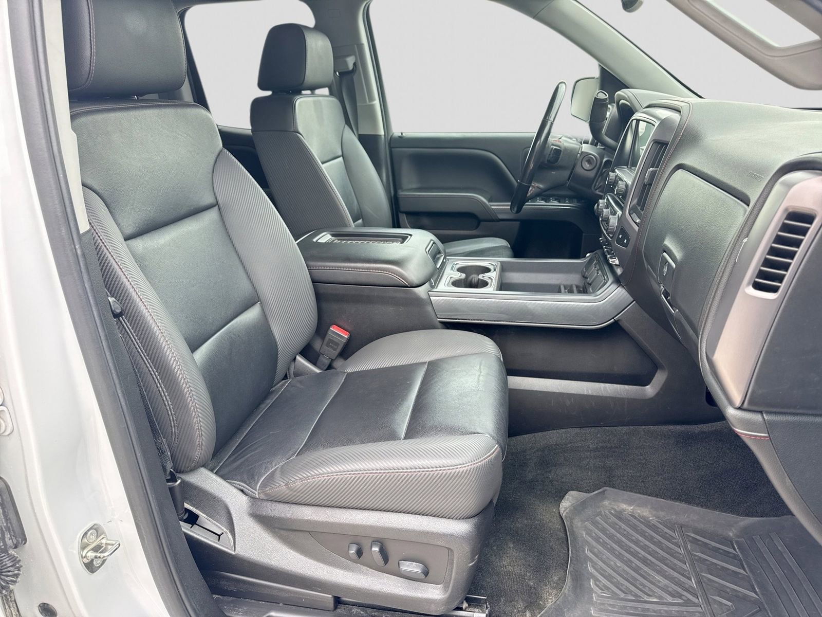 Used 2018 GMC Sierra 1500 SLT AWD/4WD image 25