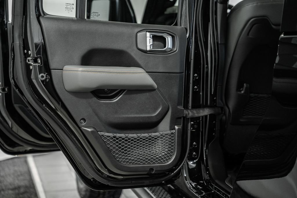 New 2026 Jeep Gladiator Mojave AWD/4WD image 37