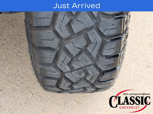 Used 2025 Jeep Wrangler Sport AWD/4WD image 23