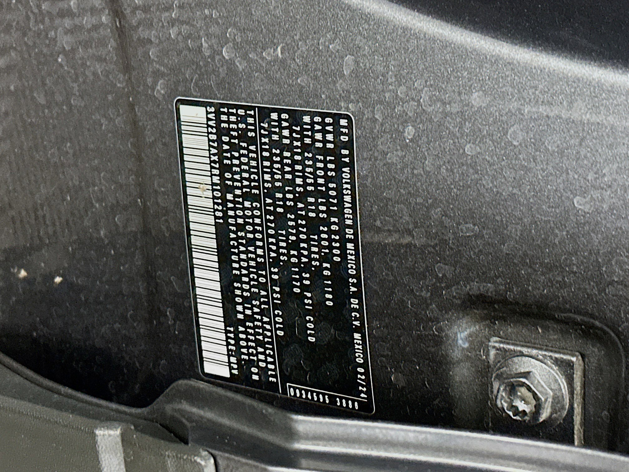 Used 2024 Volkswagen Tiguan SE w/ MDO Package, Two-Row image 12