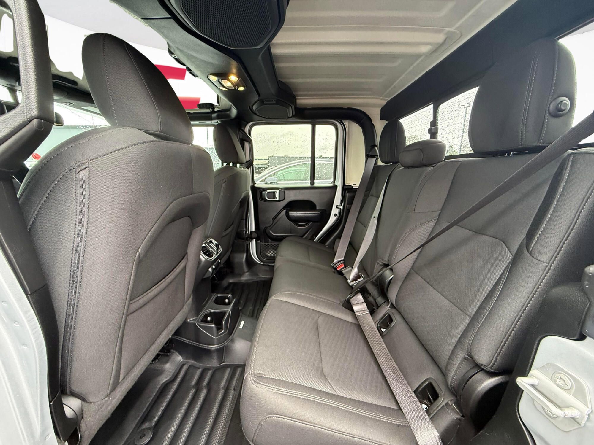 Used 2022 Jeep Gladiator Sport AWD/4WD image 8