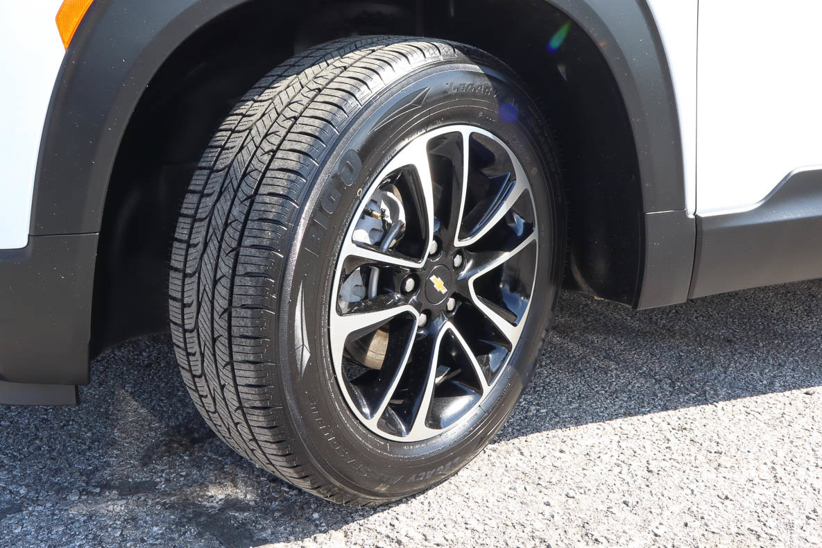 Used 2025 Chevrolet TrailBlazer LT FWD image 17