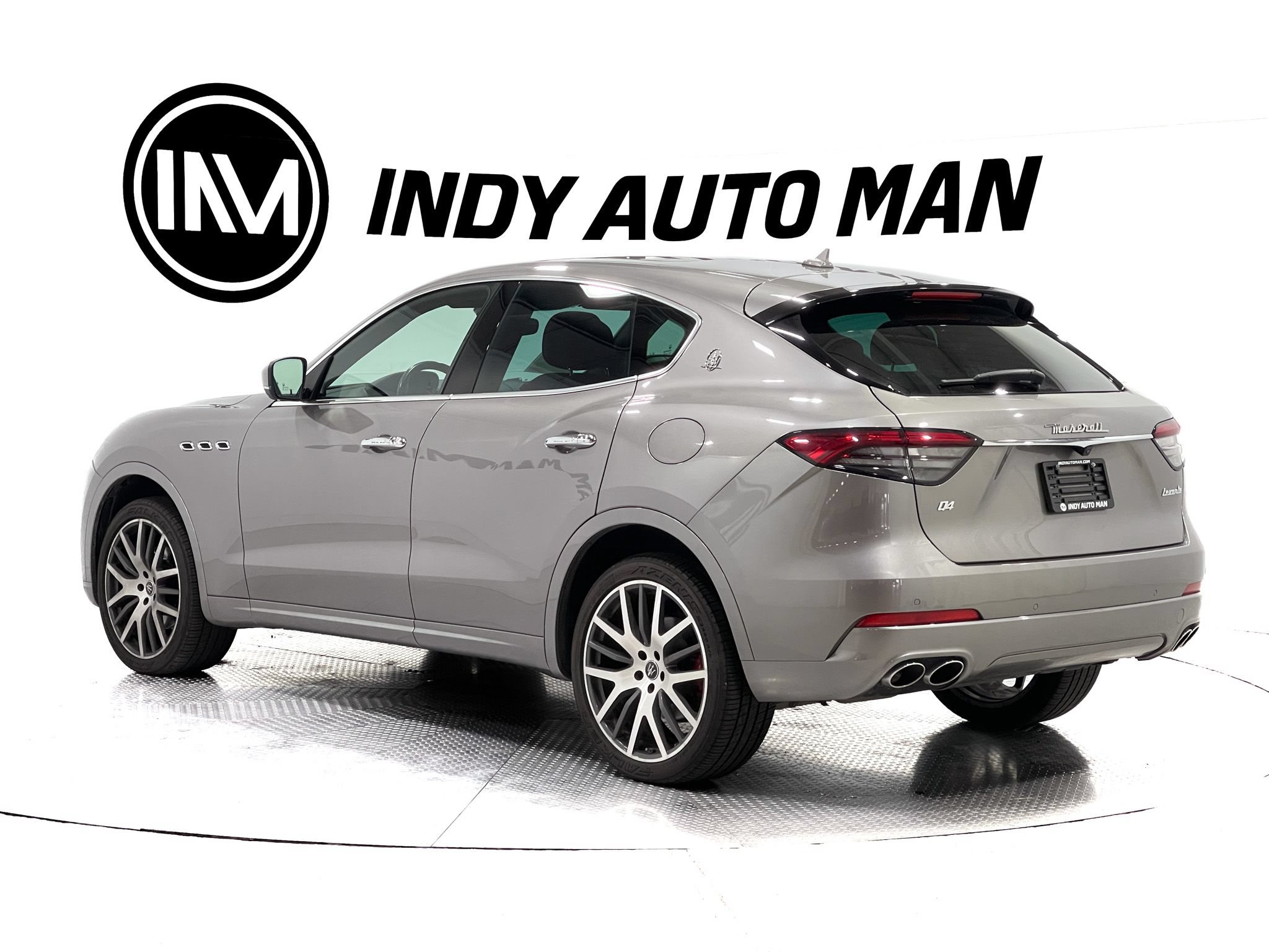 Used 2021 Maserati Levante AWD/4WD image 6