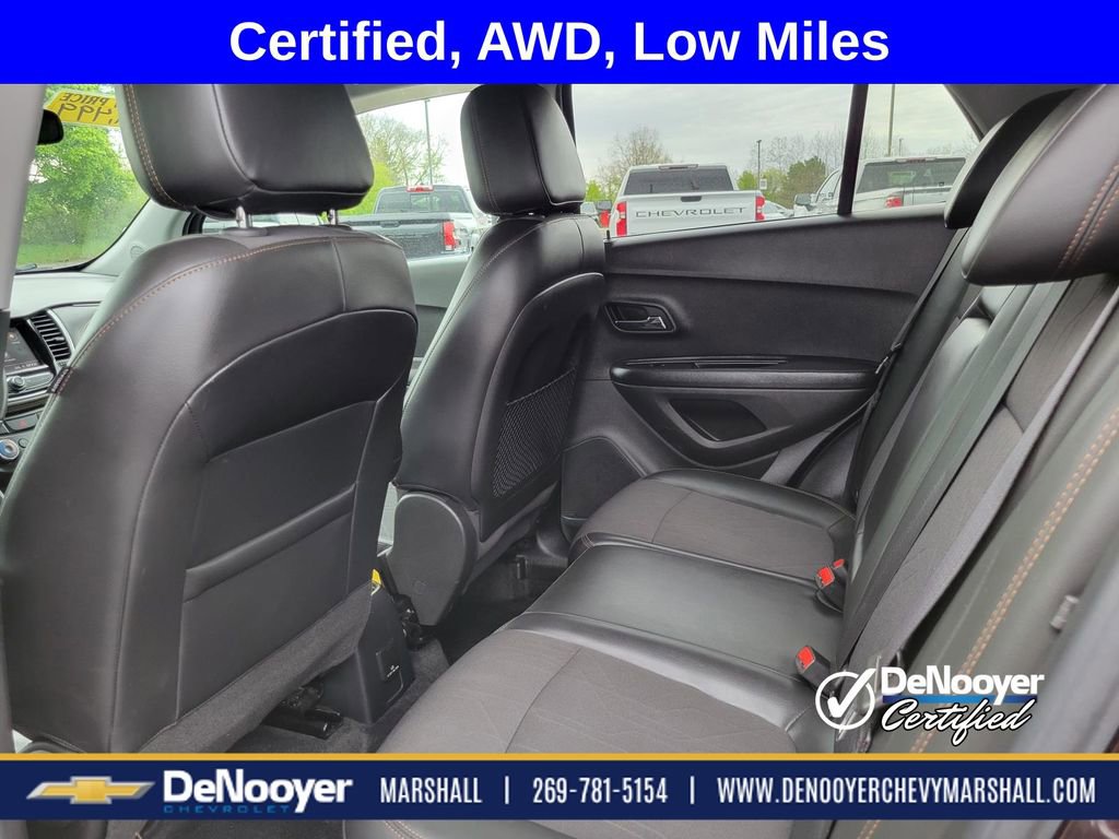 Used 2021 Chevrolet Trax LT w/ LT Convenience Package AWD/4WD image 21