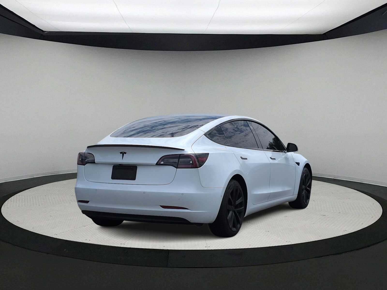 Used 2019 Tesla Model 3 Standard Range Plus RWD image 8