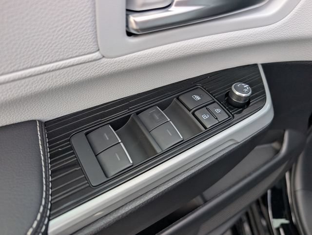 New 2026 Toyota Sienna XSE FWD image 14
