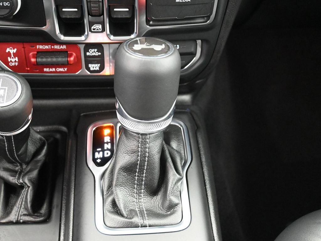 Used 2024 Jeep Wrangler Unlimited Rubicon w/ Convenience Group image 25