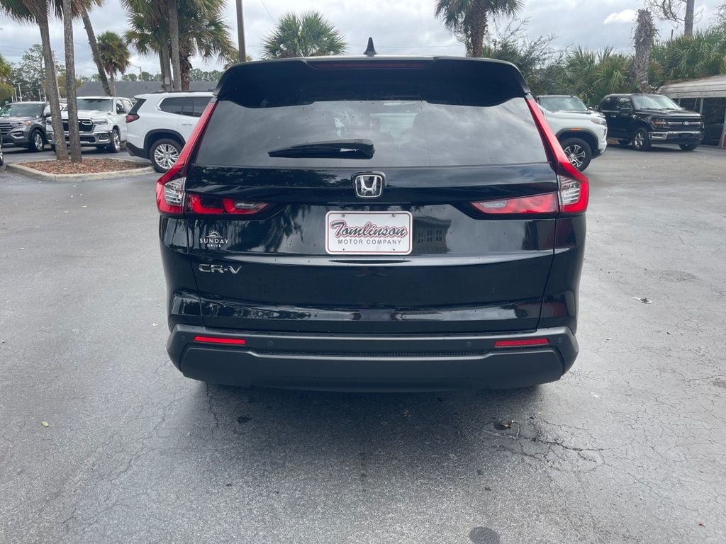 Used 2025 Honda CR-V EX-L image 4