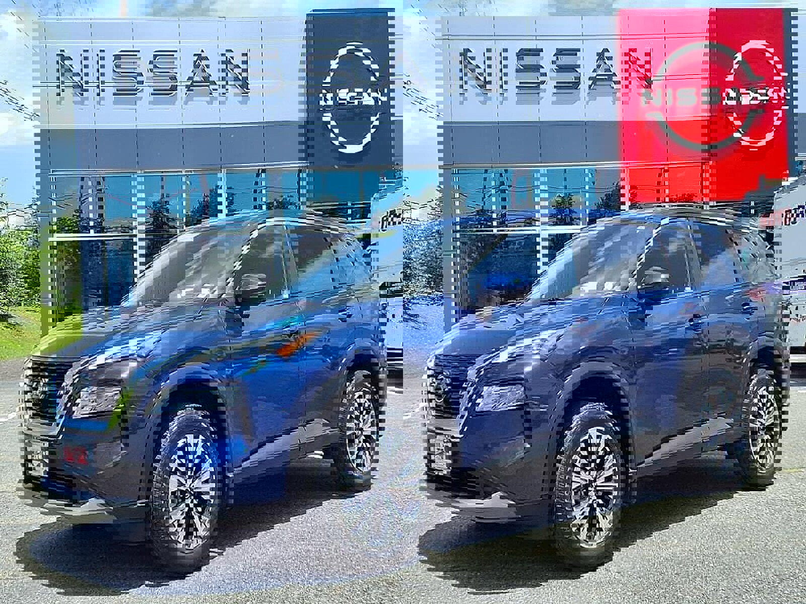 Certified 2023 Nissan Rogue SV image 1