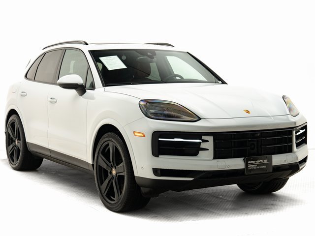 Used 2025 Porsche Cayenne image 33